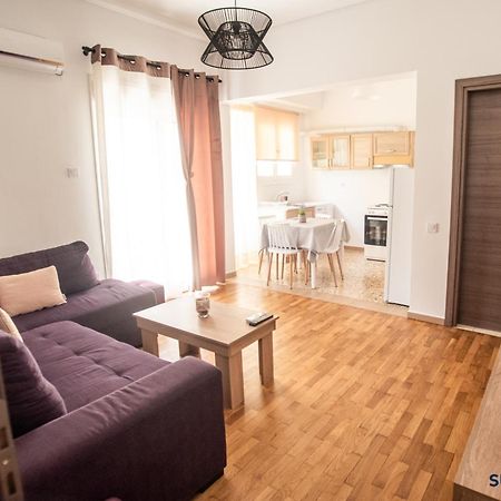 Explore Greece From Comfortable City Centre Apartment Chalkida Ngoại thất bức ảnh